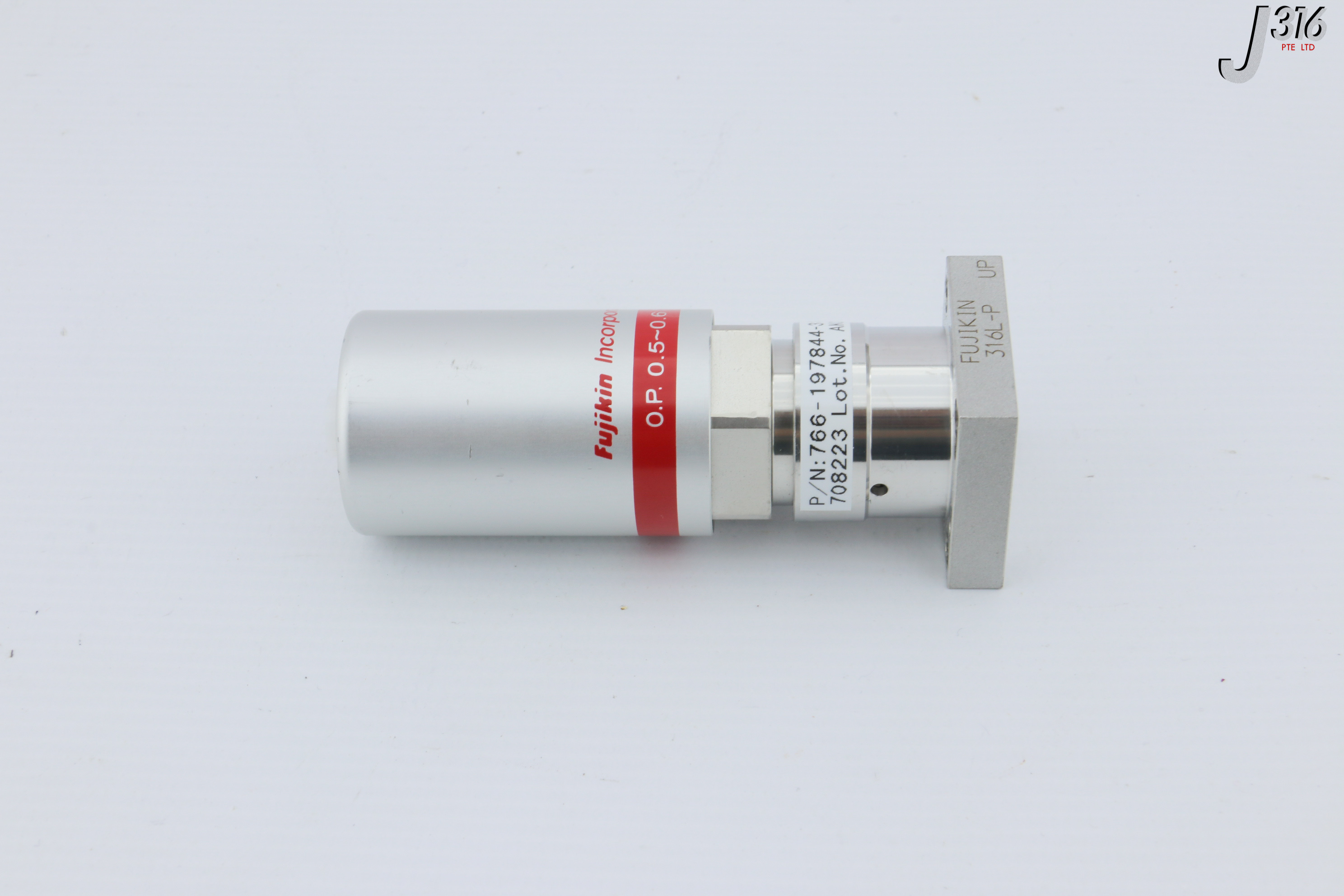 28556 LAM RESEARCH FUJIKIN DIA VLV, N.C., O.P. 0.5-0.6MPA, 708223